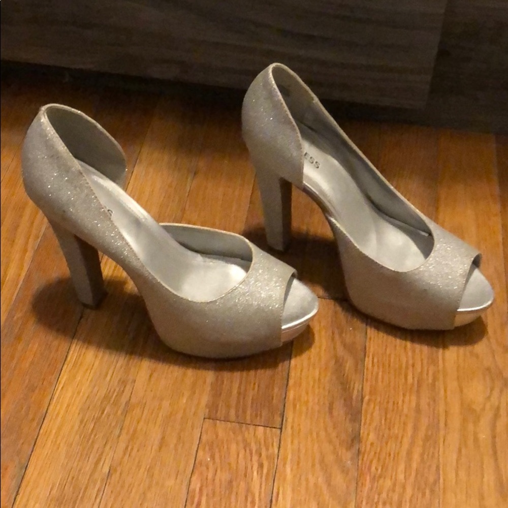 Express Silver Glitter Pump Heels 8